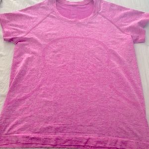 Lululemon swiftly tech short sleeve
